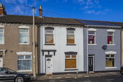 Hostal Millennium Stadium Guest House
