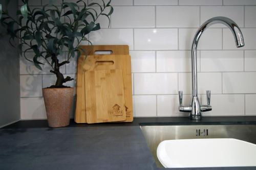Apartamento Comfortable 1 Br, 6 Mins Drive In City Centre