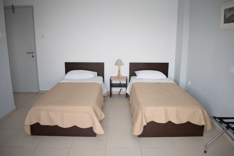 Vari Beach Hotel