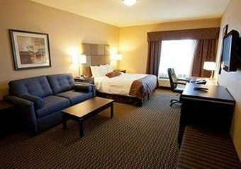 Hotel Comfort Suites Kelowna