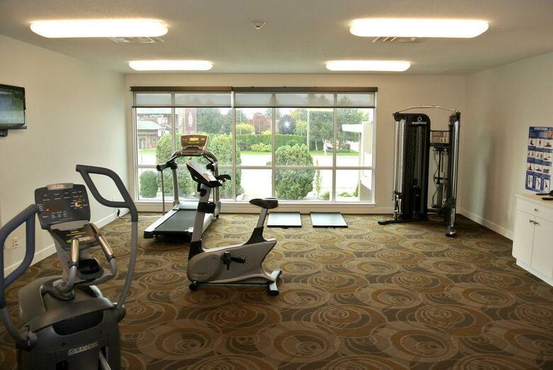 Hotel Kelowna Inn & Suites