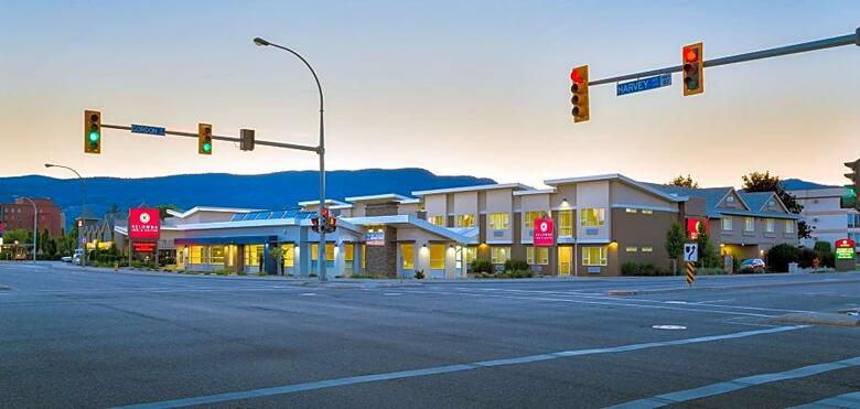 Hotel Kelowna Inn & Suites