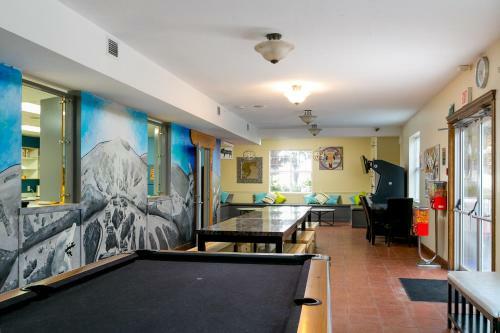 Albergue Samesun Backpackers Lodge Kelowna