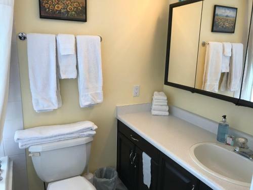 Aparthotel Acker Vacation Rentals Kelowna