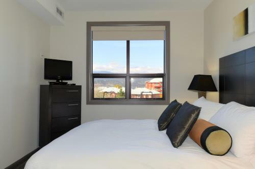 Apartamentos Playa Del Sol Resort - Vacation Rentals