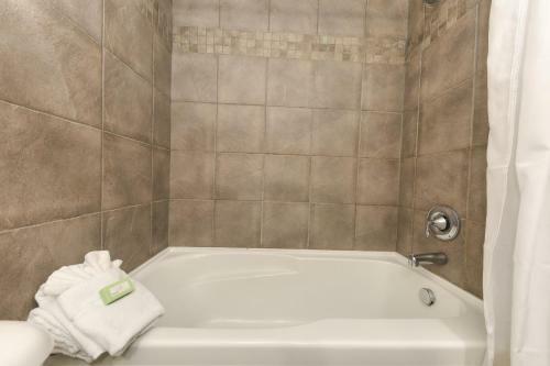 Apartamentos Playa Del Sol Resort - Vacation Rentals