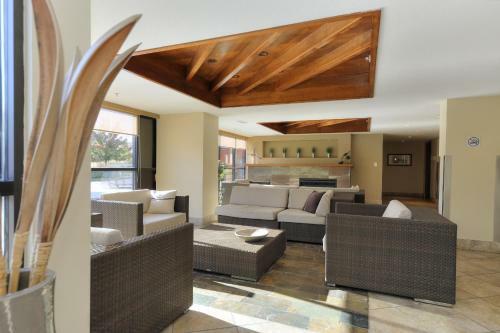 Apartamentos Playa Del Sol Resort - Vacation Rentals
