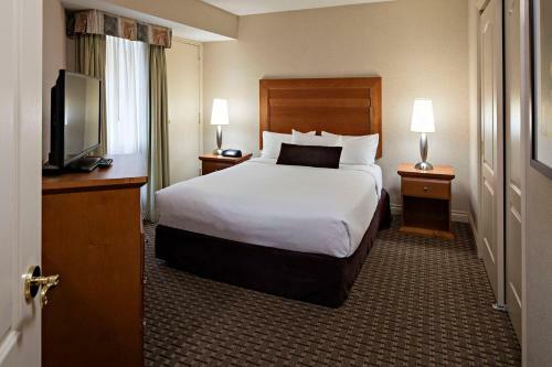 Hotel Delta Grand Okanagan Resort