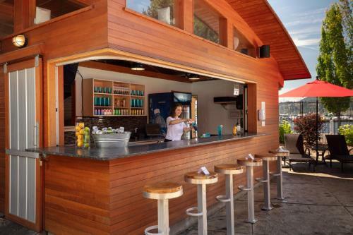 Hotel Delta Grand Okanagan Resort