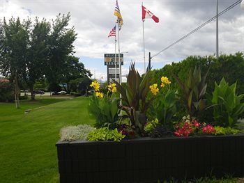 Hotel Okanagan Seasons Resort