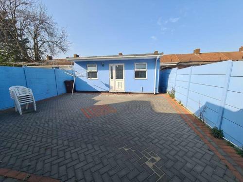 Charming Residential Home - London