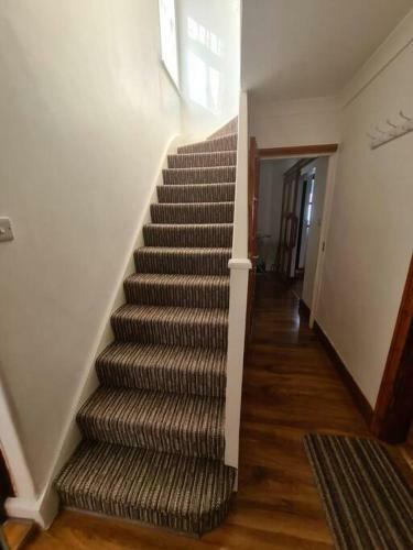 Charming Residential Home - London