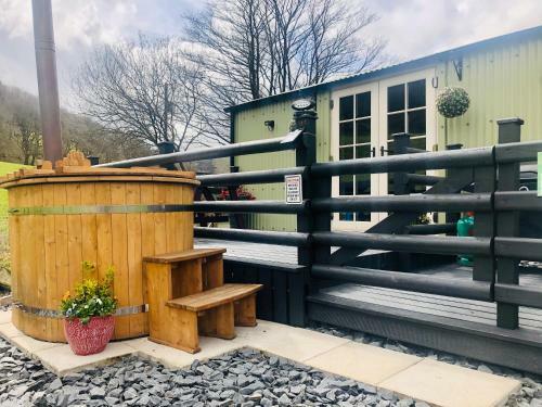 Lodge Mid Wales Luxury Huts