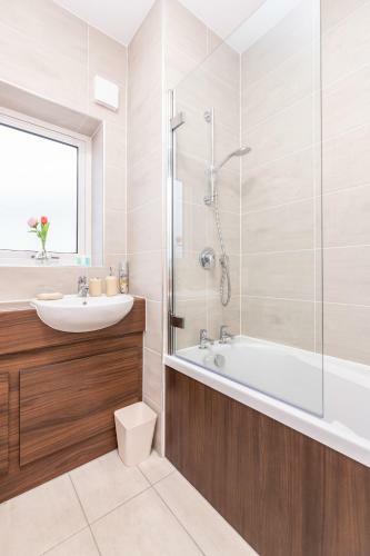 Lovely 2-bed Apartment In Dartford