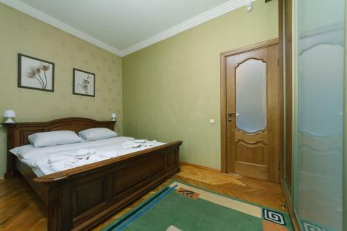 Three-room Apartments At The Polytechnic Institute