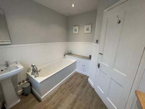 Trewylda 2 Bedroom Sleeps 4