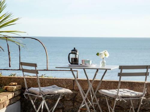 Seaspray, Coastguard Cottages