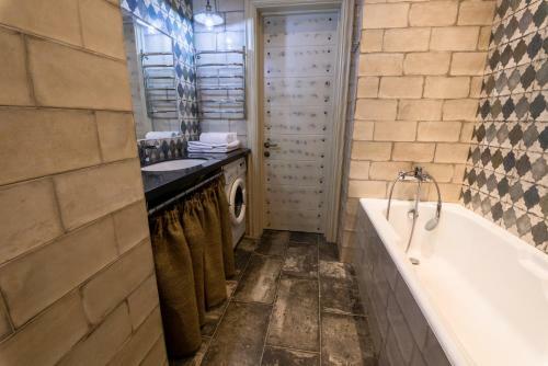 Eco Apartments In French Quarter