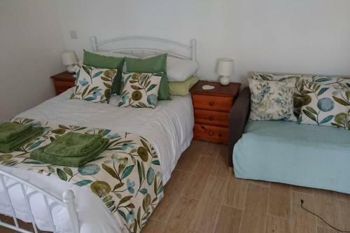 Farm Stay Studio - Alton Towers