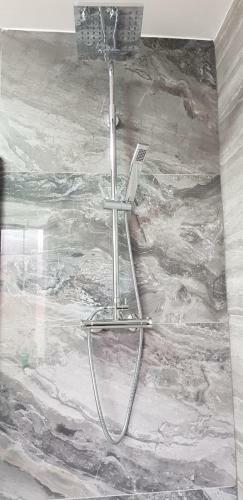 Stunning Room With Large Private Bathroom