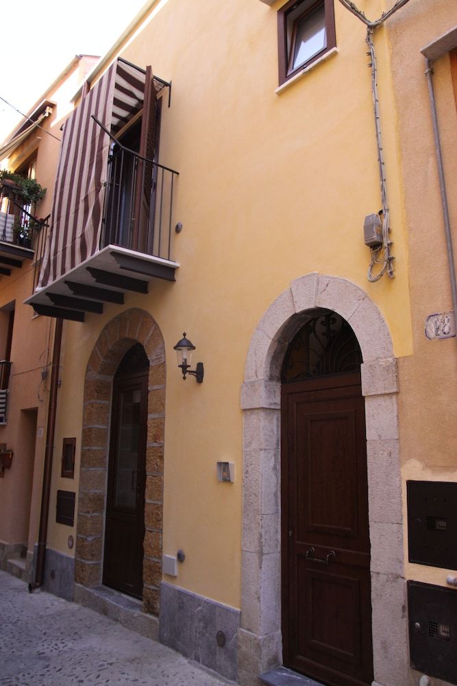 Apartamento La Finestra Sotto La Rocca