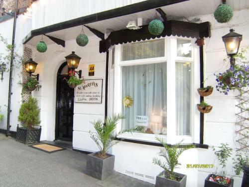 Hostal St Martins Guest House