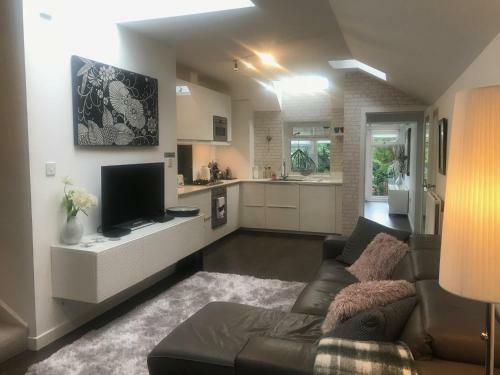 The Apartment 9 Comely Park