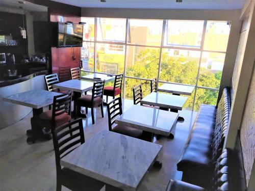 Roswal Business Hotel