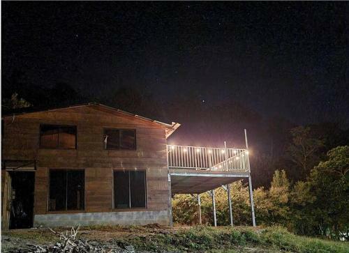 C�firo Del Bosque, Al Pie Volc�nplatanar