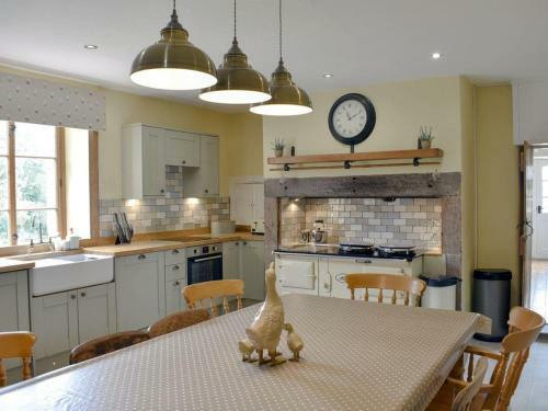 The Farmhouse - Uk31126