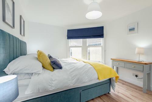 Lovely 2 Bedroom Apartment In Elie