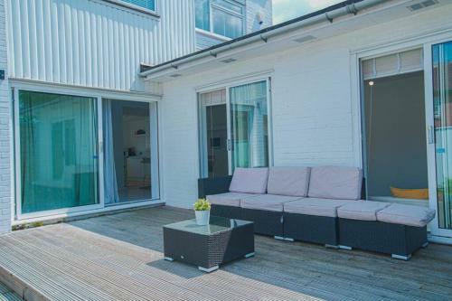 Modern Private Gated Luxury Home Getaway