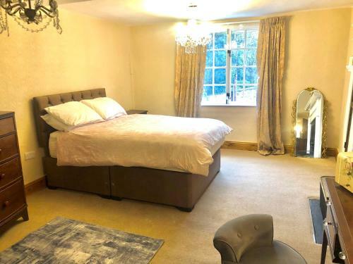 Mere Cottage