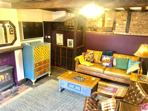 Mere Cottage