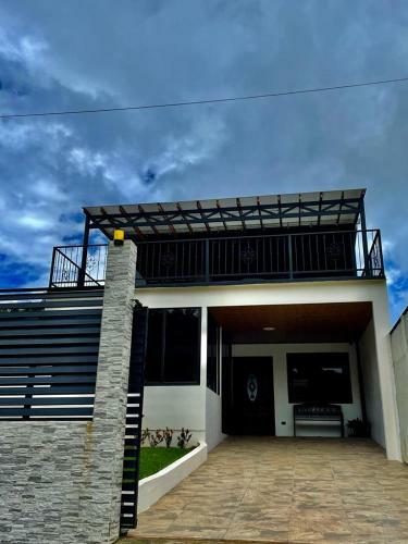 Villa Moni�s House