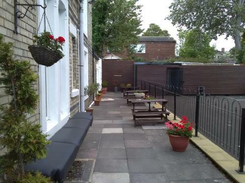 Clifton Hotel Apartments