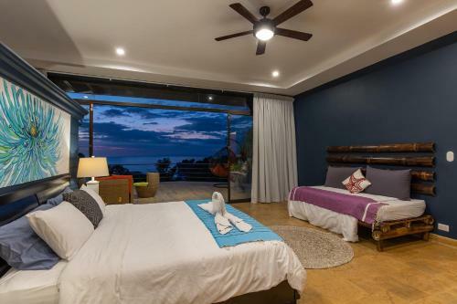 Luxurious 5 Bed 45 Ba Home With Amazing Ocean Views And Private Beach Access