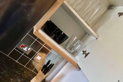 2 Bed**central Apartment-elgin** Free Parking/wifi
