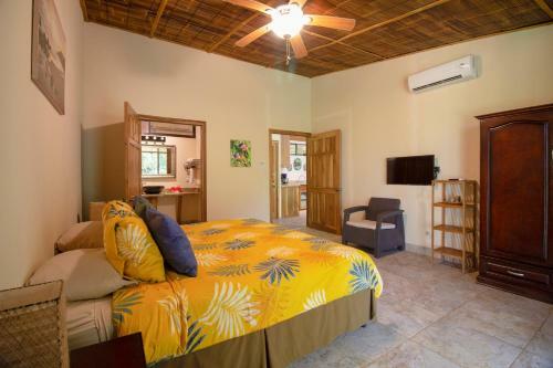 Bali Inspired Casa Cascada W Jungle Views Wi-fi Private Pool AC