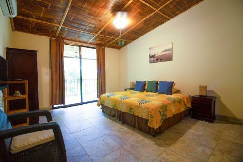 Bali Inspired Casa Cascada W Jungle Views Wi-fi Private Pool AC