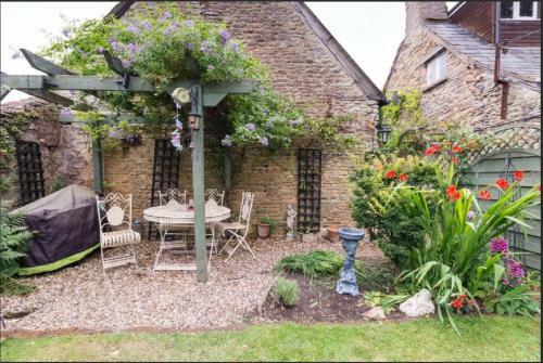 Tudor Cottage