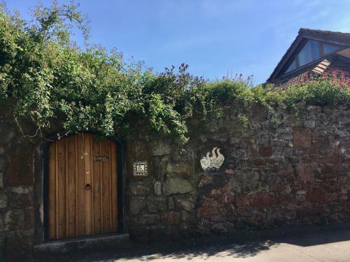 Secret Garden Cottage