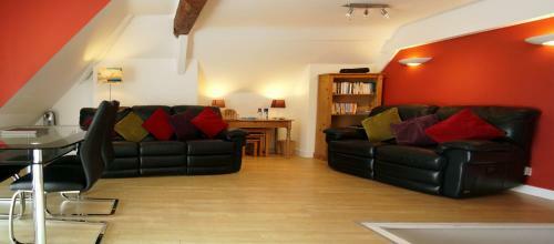 Stunning Central Exeter Apartment With Balcony And Fantastic View