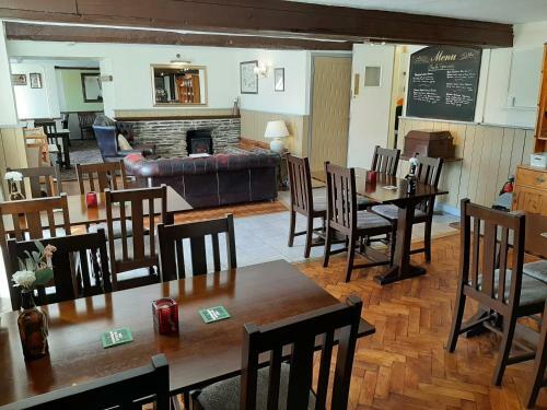 Posada The Stowey Arms