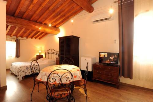 Hostal Domaine De Nidol�res