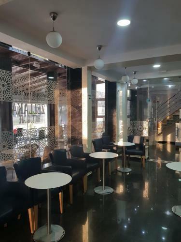 Hotel Zellaka H�tel & Caf�