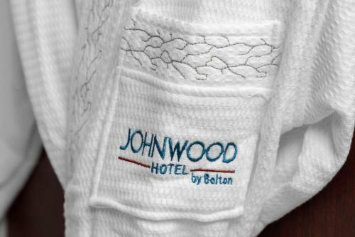Johnwood Hotel By Bolton
