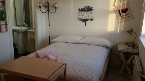 Broomhouse Homestay