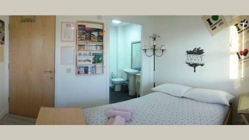 Broomhouse Homestay