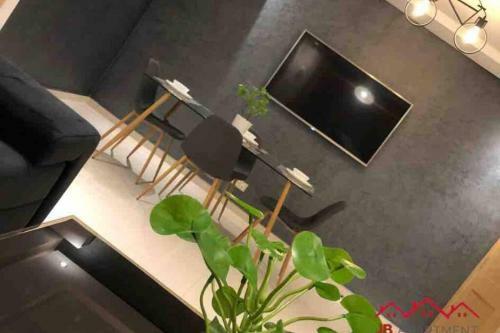 Jb Apartment -jiji-